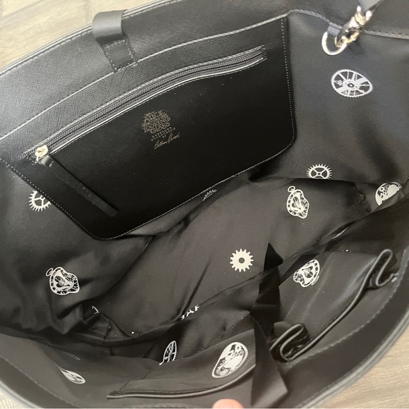 Disney AliceThrough the Looking Glass Collection Coleen Atwood Tote - Picture 6 of 10